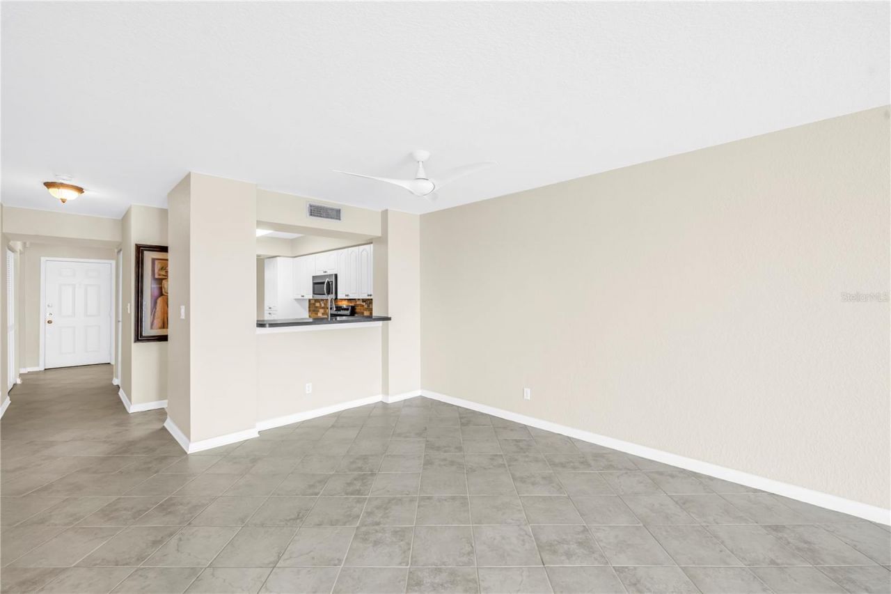 6105 Bahia Del Mar Circle, Unit 384, Saint Petersburg, FL 33715 Photo