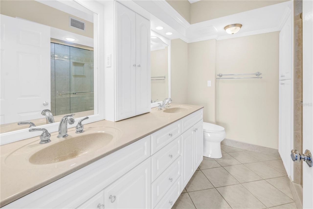 6105 Bahia Del Mar Circle, Unit 384, Saint Petersburg, FL 33715 Photo