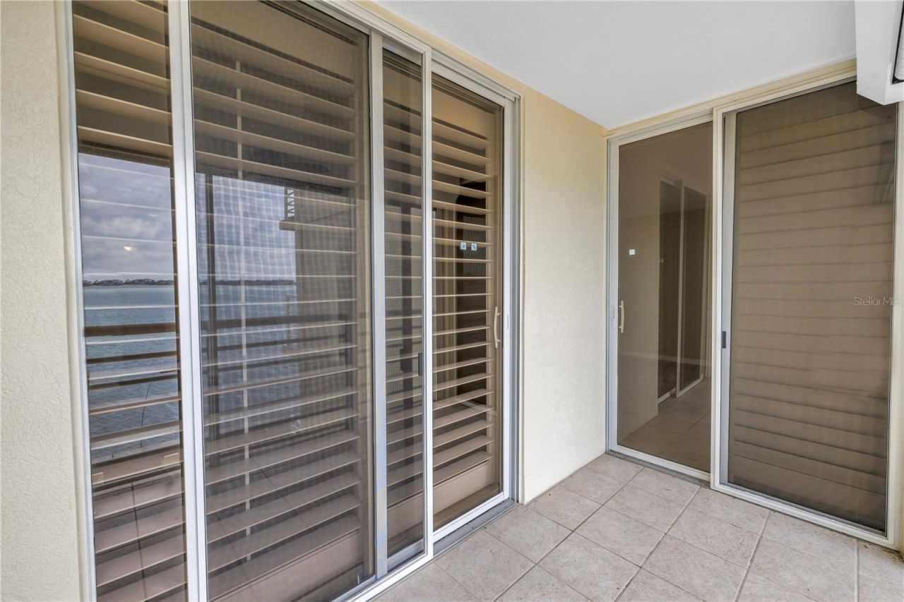 6105 Bahia Del Mar Circle, Unit 384, Saint Petersburg, FL 33715 Photo