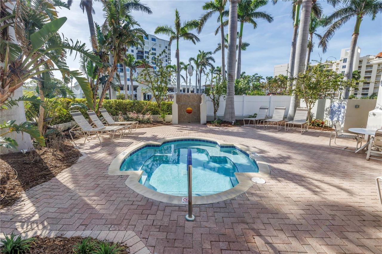 6105 Bahia Del Mar Circle, Unit 384, Saint Petersburg, FL 33715 Photo