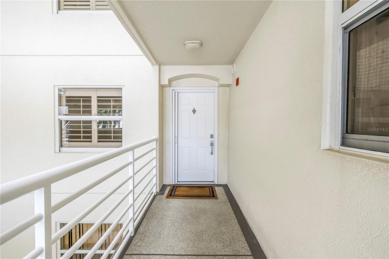 6105 Bahia Del Mar Circle, Unit 384, Saint Petersburg, FL 33715 Photo