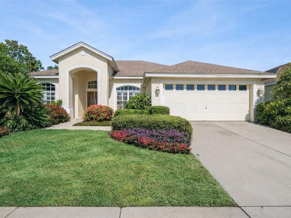 8032 PINE HOLLOW DRIVE, MOUNT DORA, FL 32757