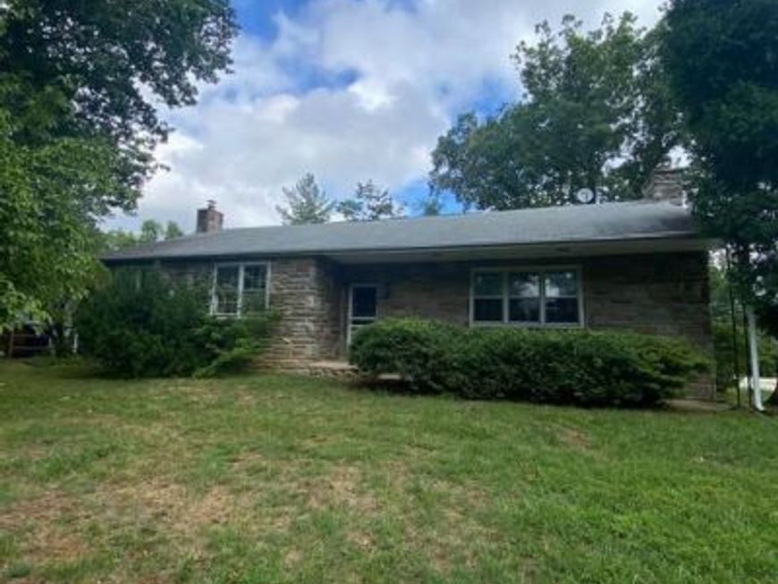 1002 Windsor Avenue, Dresher, PA 19025 Main Photo