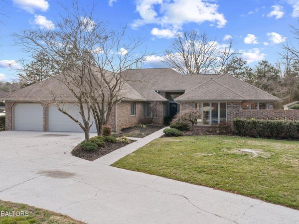 452 Mariner Point Drive, Clinton, TN 37716