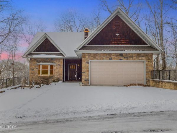 419 Maggie Mack Lane, Sevierville, TN 37862