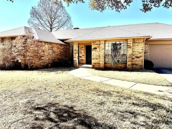1111 Surrey Street S, Ardmore, OK 73401