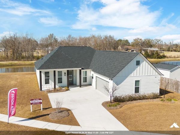 14349 Belle Maison Dr, Gonzales, LA 70737