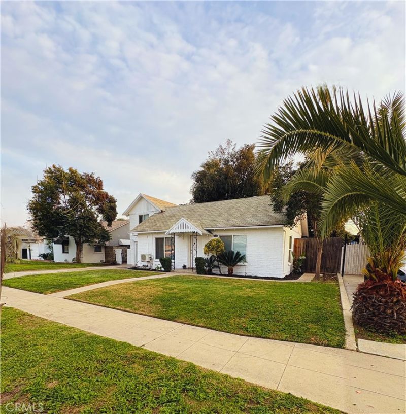 4762 E Grant, Fresno, CA 93702 Main Photo