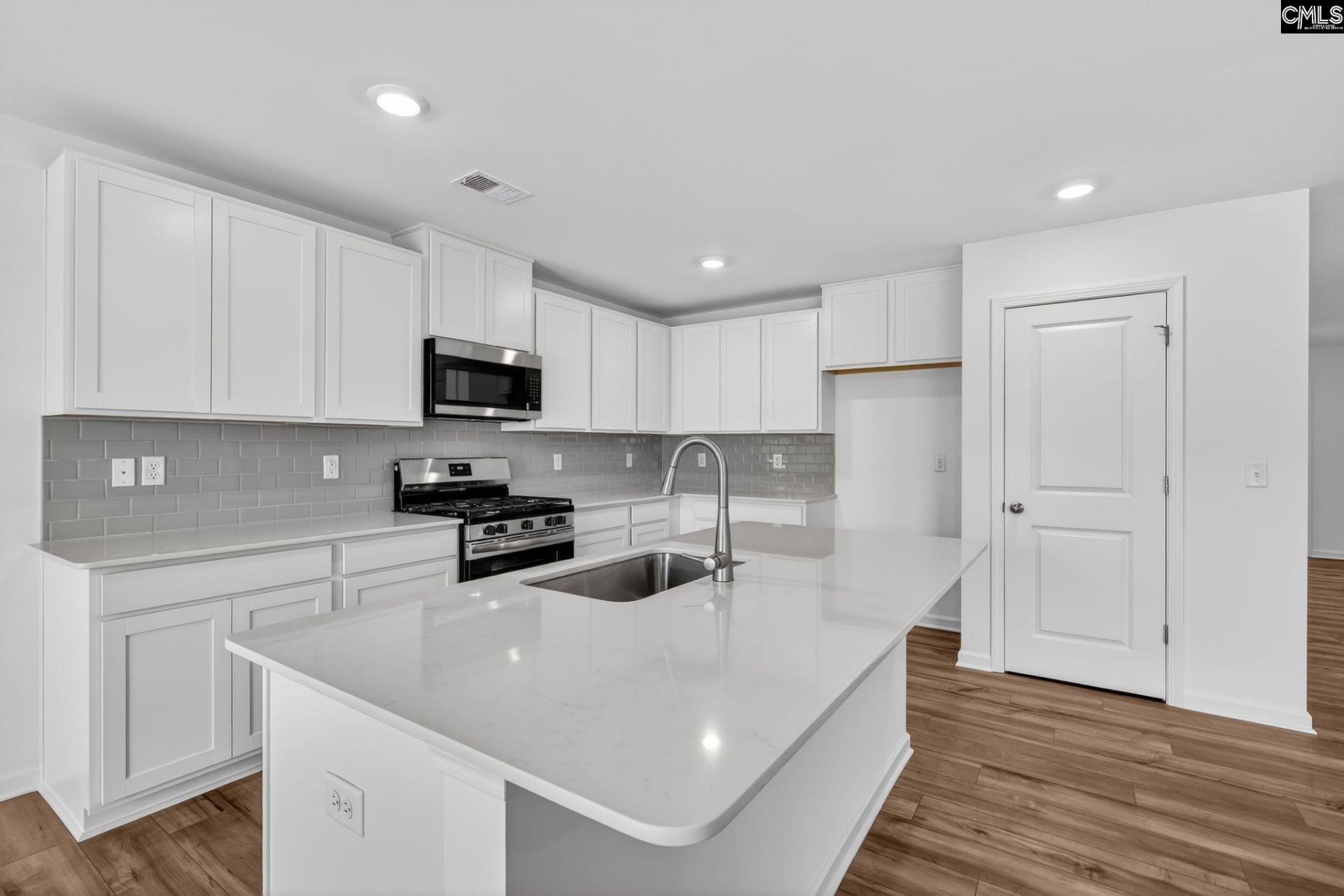 472 Happy Hollow Drive Photo 12