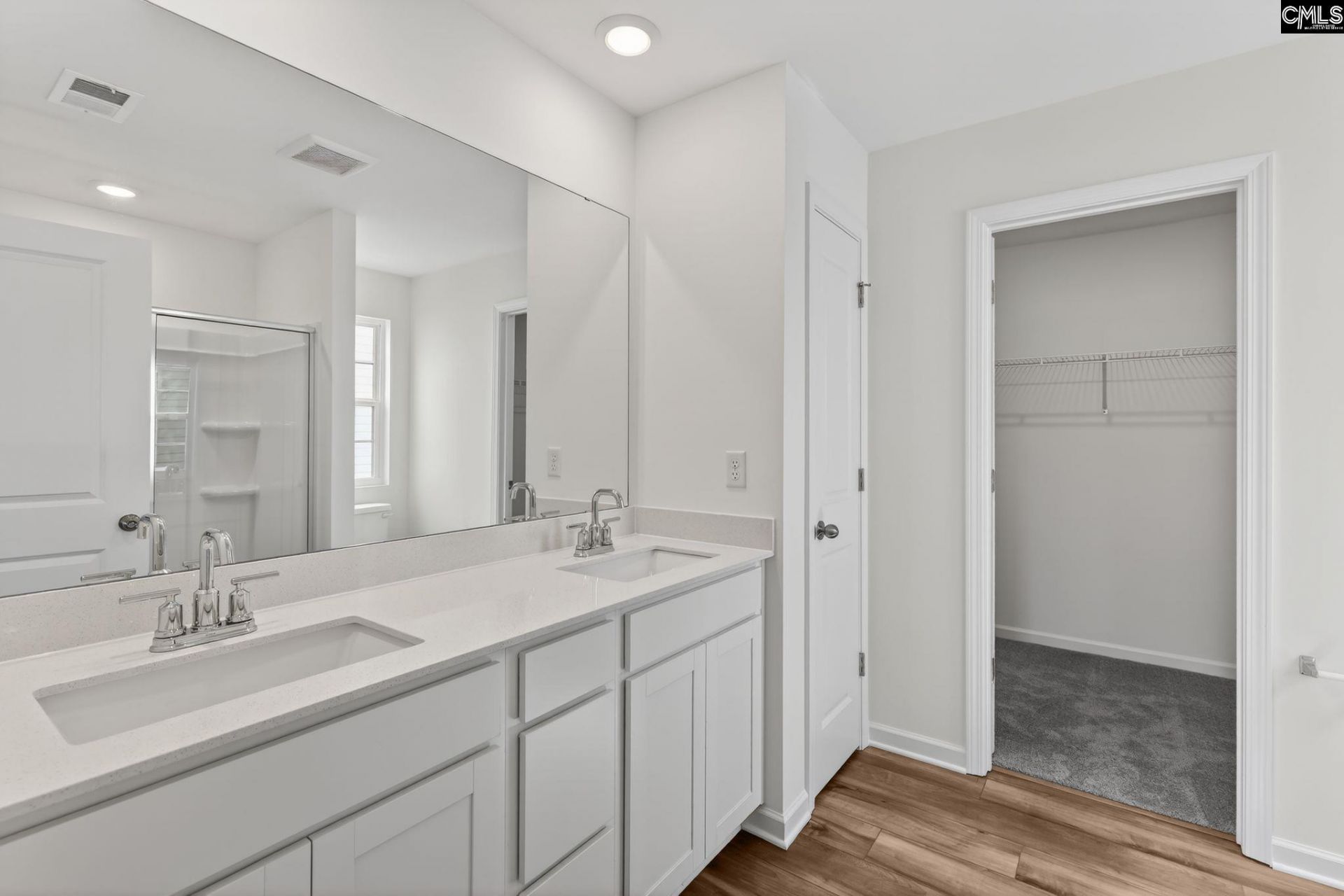 472 Happy Hollow Drive Photo 17