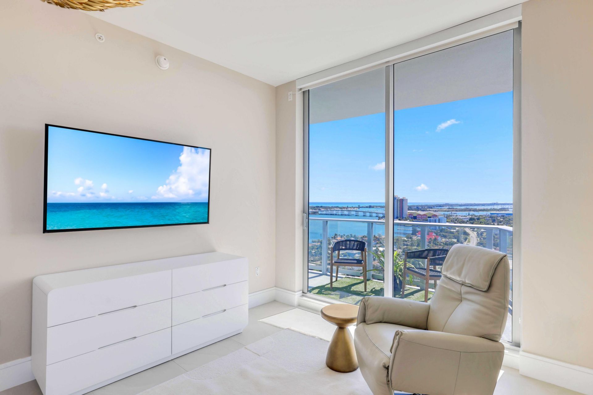 220 Lake Shore Drive, Unit 2112, Lake Park, FL 33403 Photo