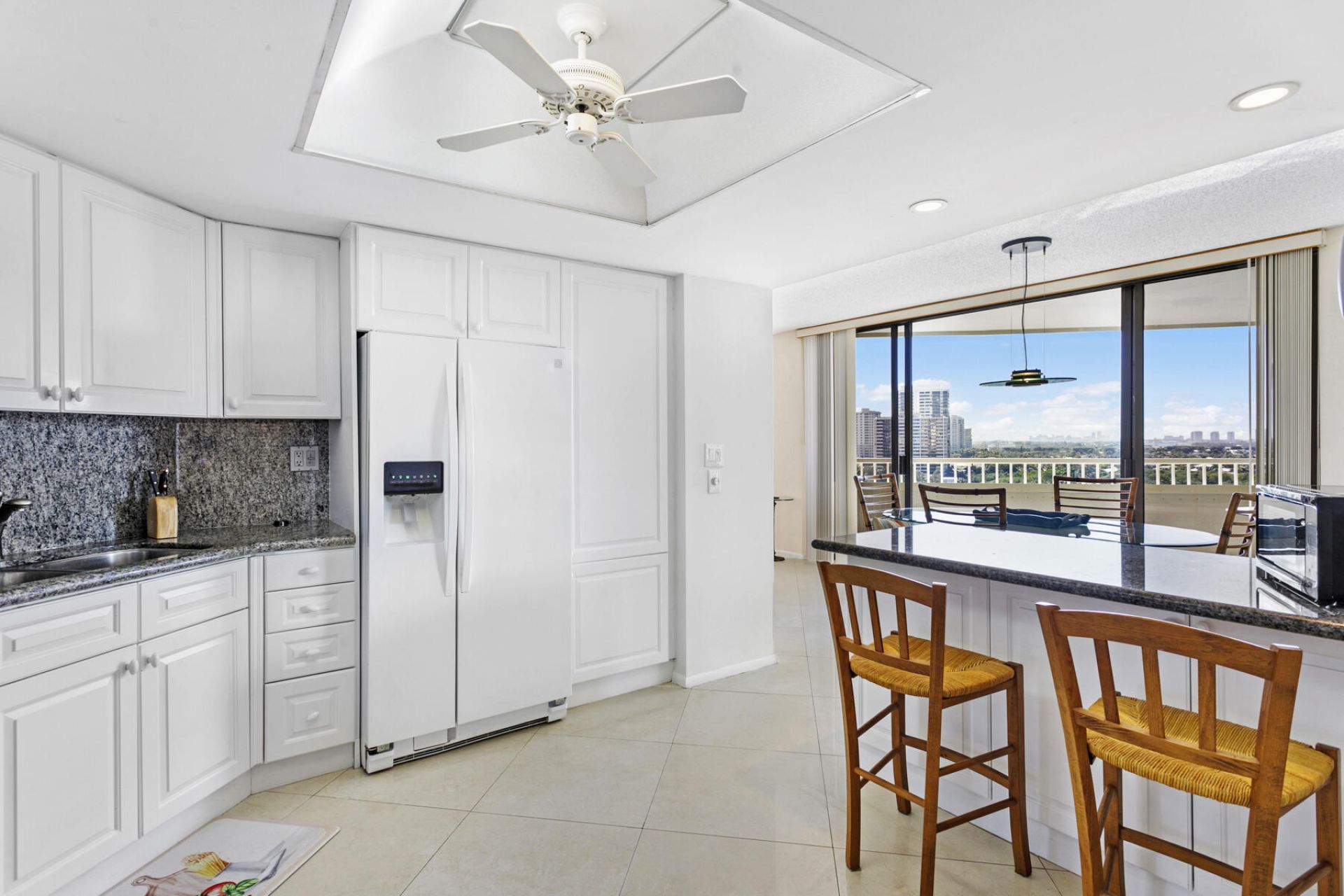 5080 N Ocean Drive, Unit 9d, Singer Island, FL 33404 Photo