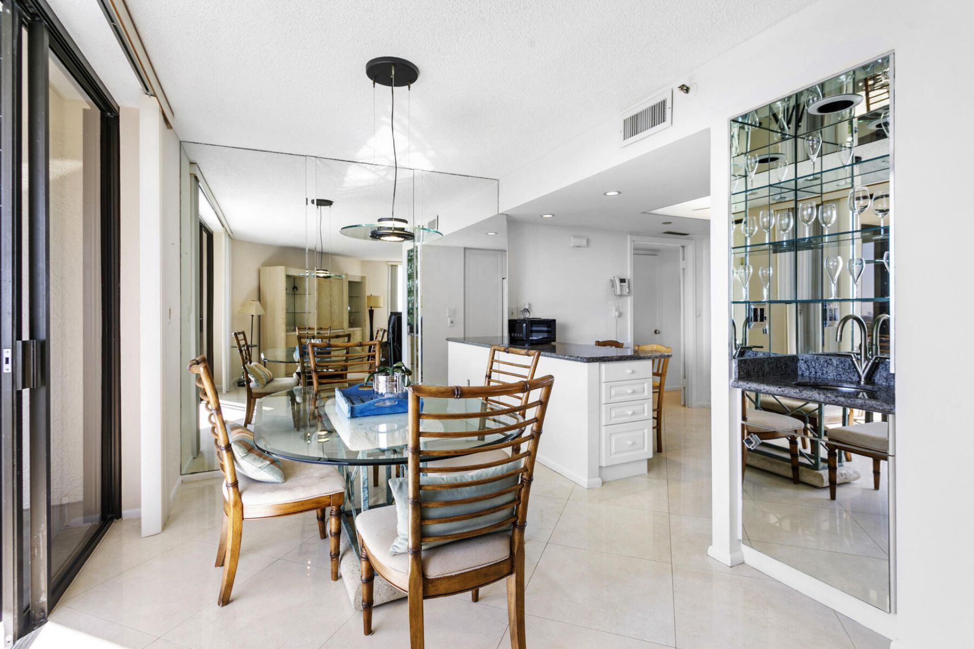 5080 N Ocean Drive, Unit 9d, Singer Island, FL 33404 Photo