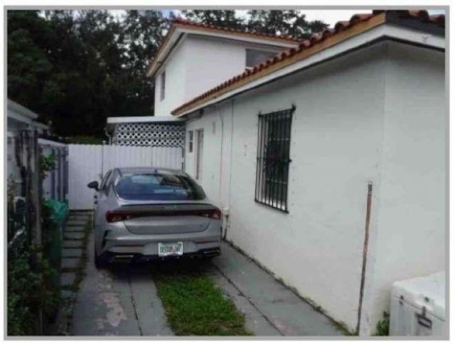 700 SW 61st Ave, Miami, FL 33144 Photo