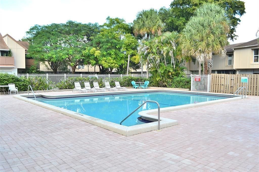 8237 NW 8th Court, Unit 4, Plantation, FL 33324 Photo