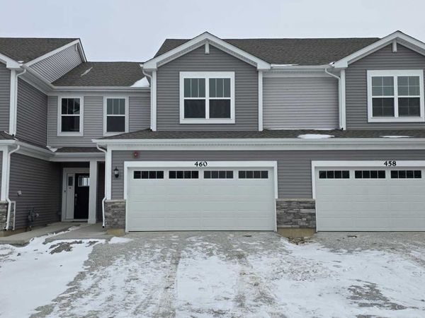 460 Hathaway Lane, Oswego, IL 60543