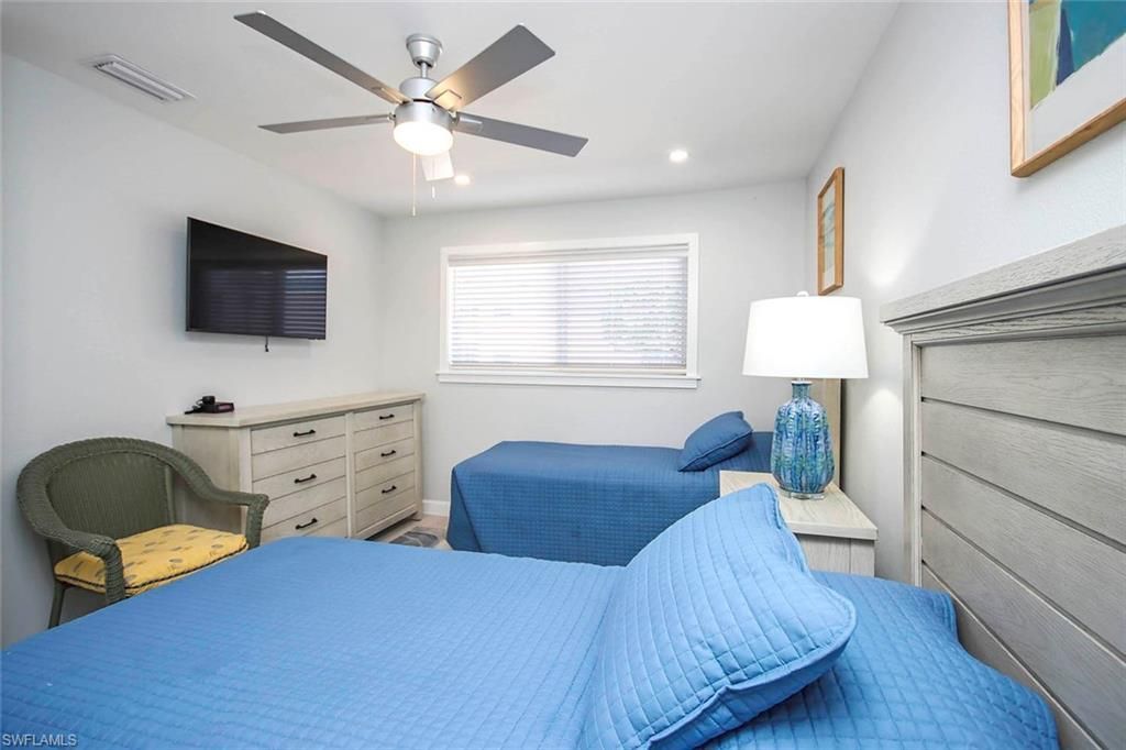 827 E Gulf Dr, Unit E4, Sanibel, FL 33957 Photo