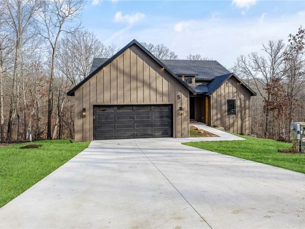 5 Carpenter Lane, Bella Vista, AR 72715