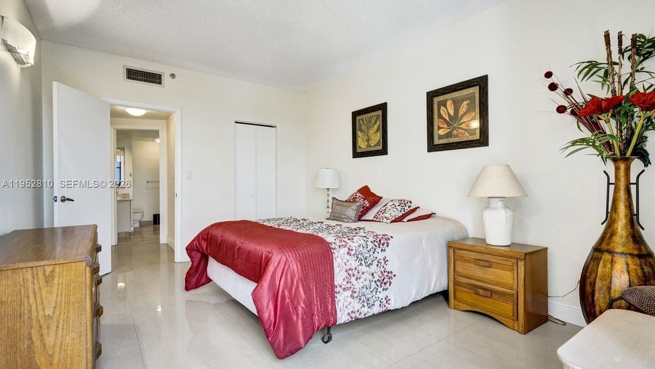 20281 E Country Club Dr, Unit 809, Aventura, FL 33180 Photo