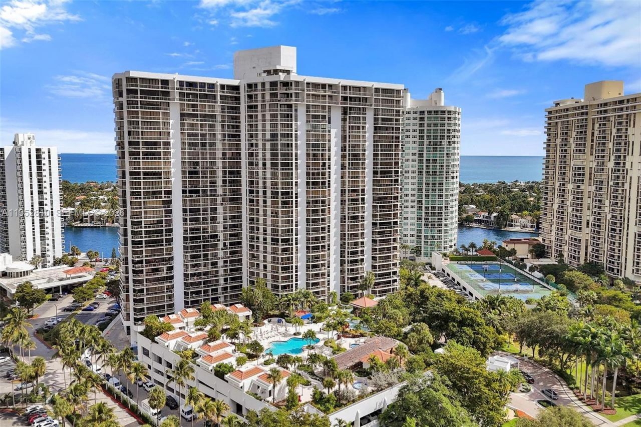 20281 E Country Club Dr, Unit 809, Aventura, FL 33180 Photo