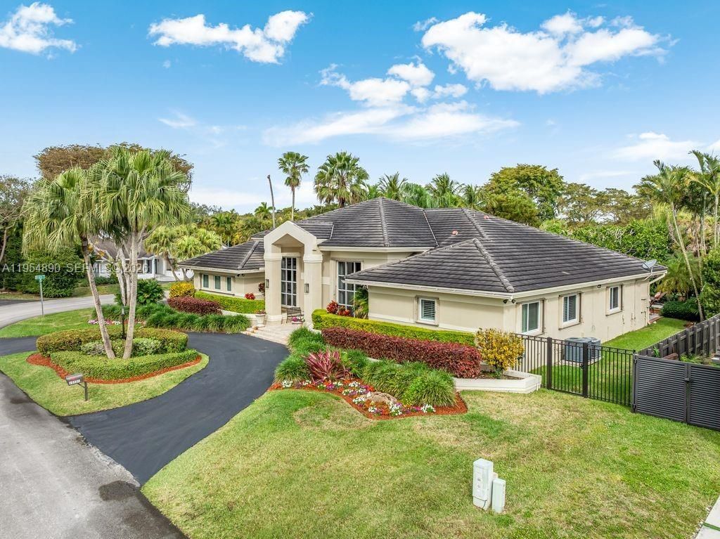 10521 SW 123rd St, Miami, FL 33176 Photo