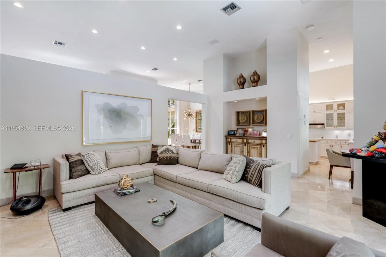 10521 SW 123rd St, Miami, FL 33176 Photo