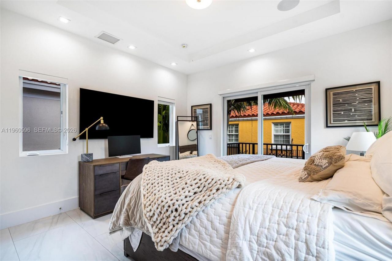 722 Navarre Ave , Coral Gables, FL 33134 Photo