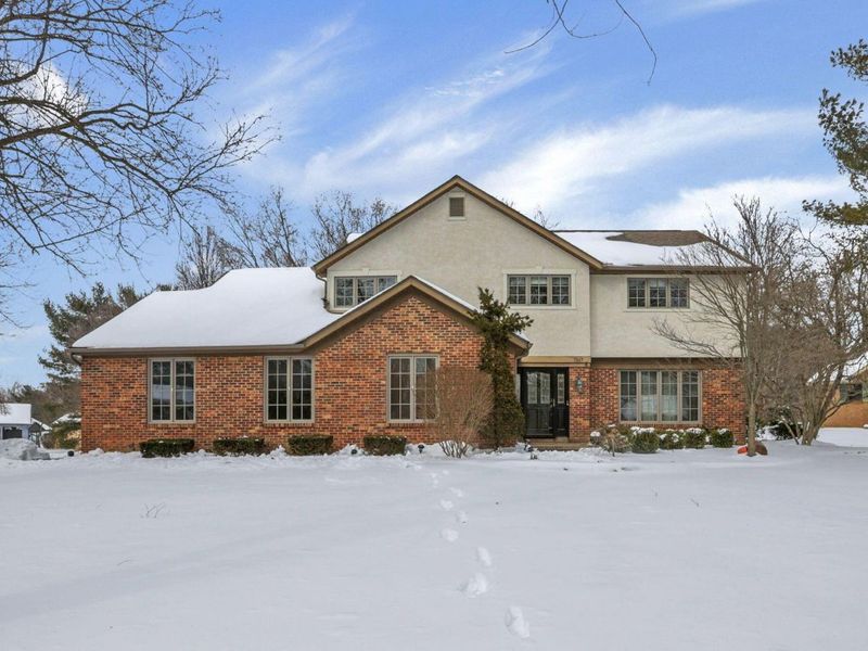 7567 Heatherwood Drive NW, Canal Winchester, OH 43110 Photo 2