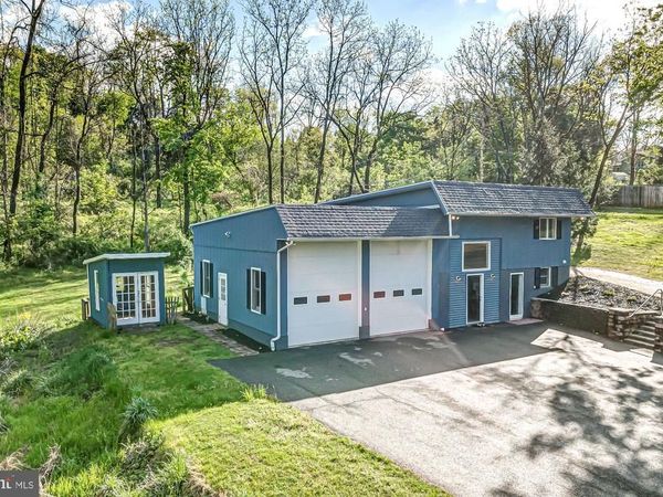 4 E WASHINGTON STREET, FRENCHTOWN, NJ 08825