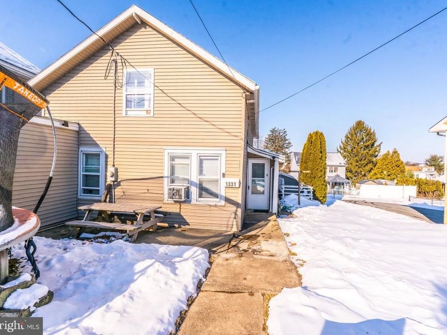 1331 New Holland Road, Reading, PA 19607 Main Photo