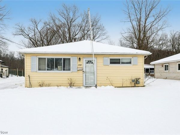 4747 Willowbrook Drive, Mentor, OH 44060