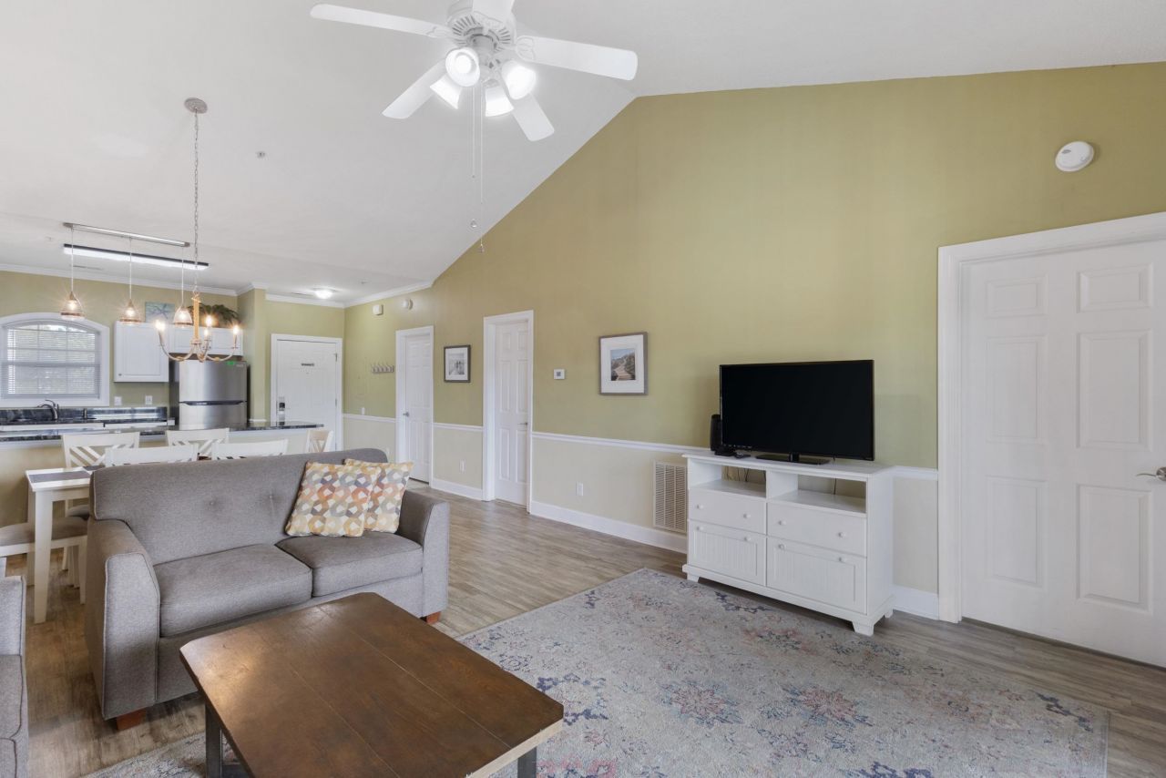 4881 Dahlia Ct. Photo 19