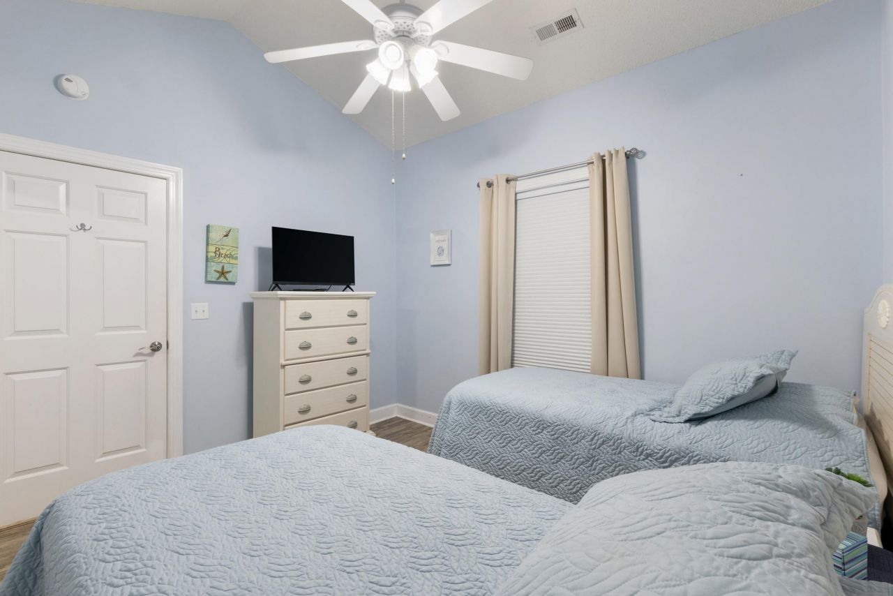 4881 Dahlia Ct. Photo 24