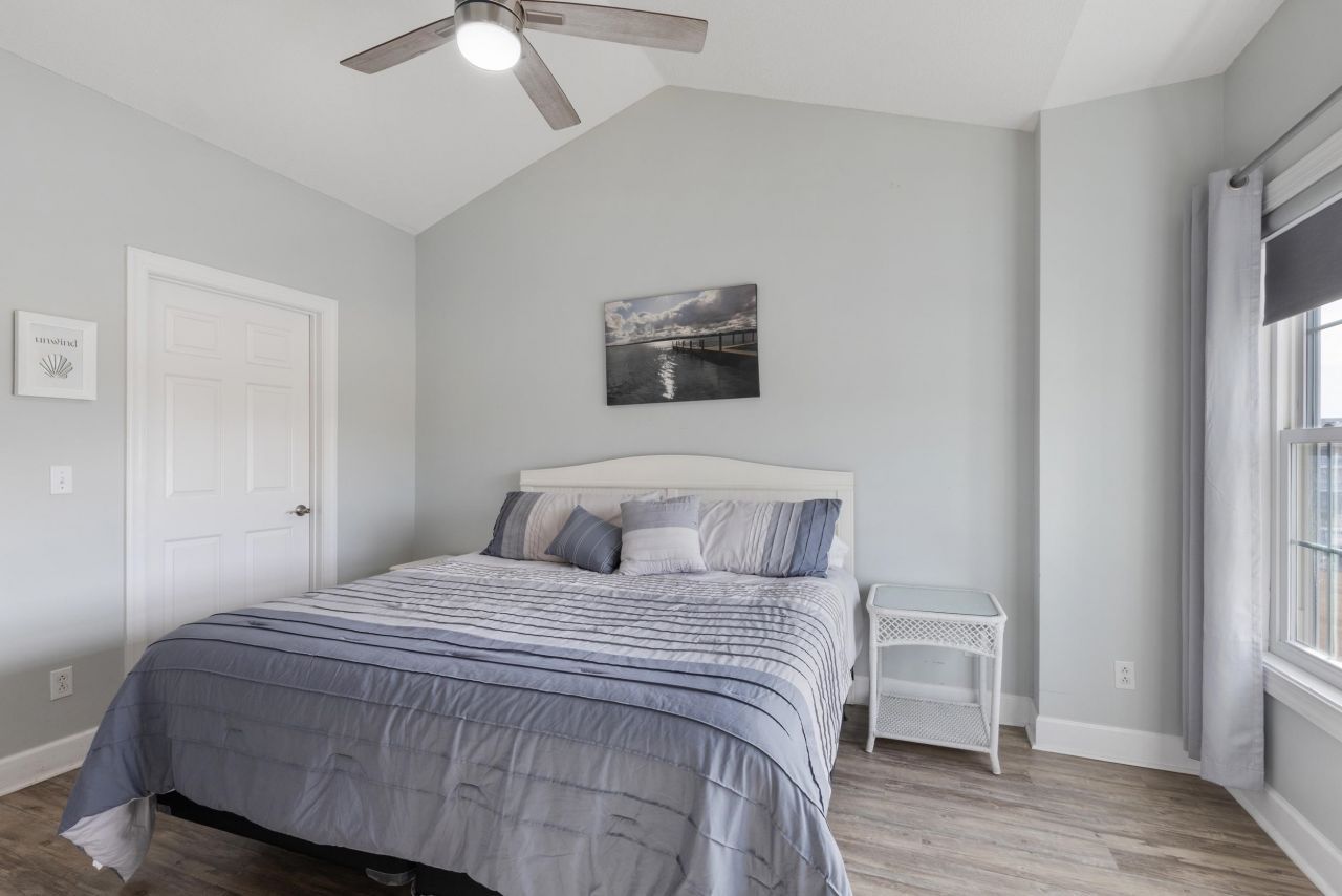 4881 Dahlia Ct. Photo 29