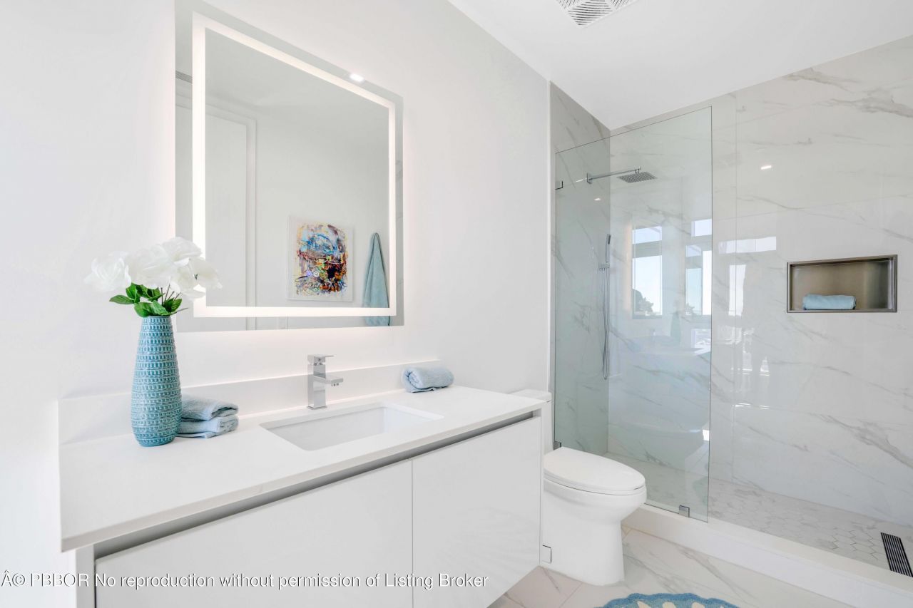 220 Lake Shore Drive, Unit 2112, Lake Park, FL 33403 Photo