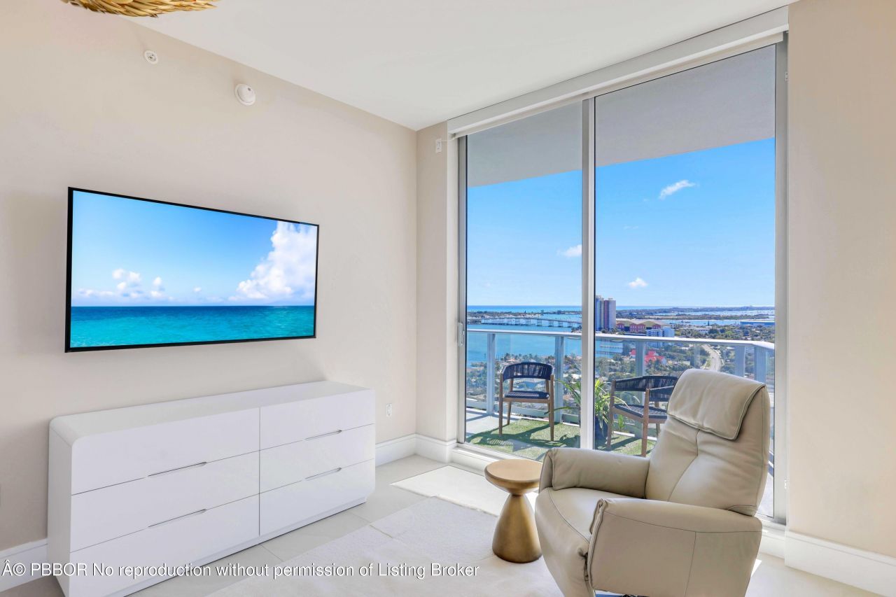 220 Lake Shore Drive, Unit 2112, Lake Park, FL 33403 Photo