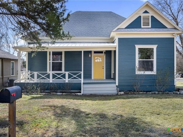 1019 W 4th Street, Taylor, TX 76574