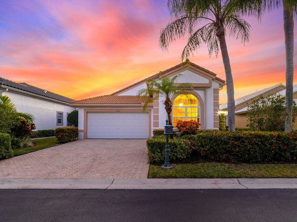 11905 Fountainside Circle, Boynton Beach, FL 33437