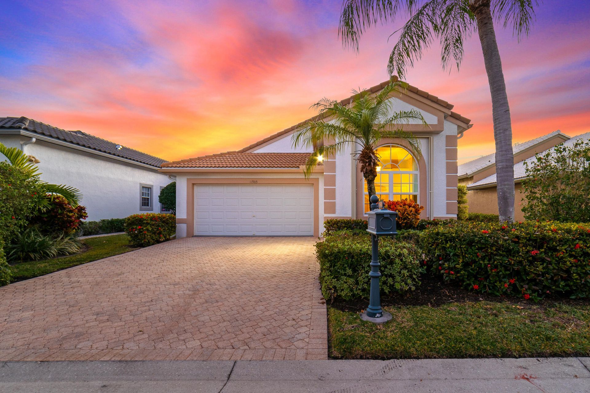 11905 Fountainside Circle, Boynton Beach, FL 33437 Photo