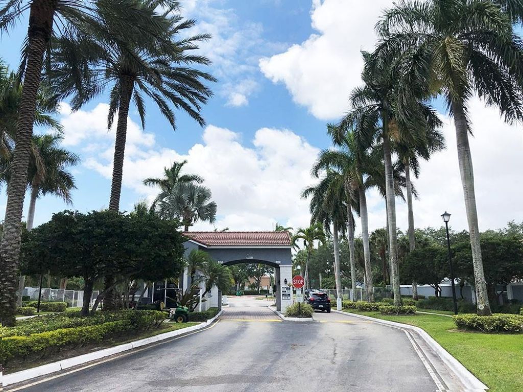 3775 SW 50th Street, Hollywood, FL 33312 Photo