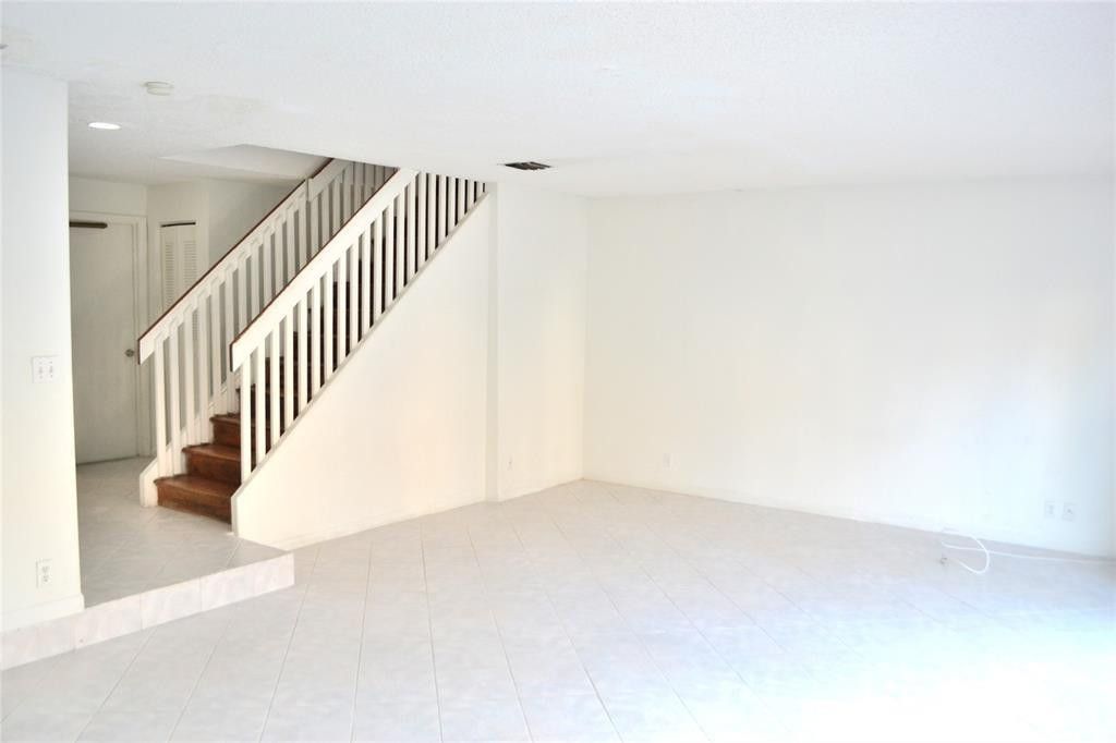 8237 NW 8th Court, Unit 4, Plantation, FL 33324 Photo