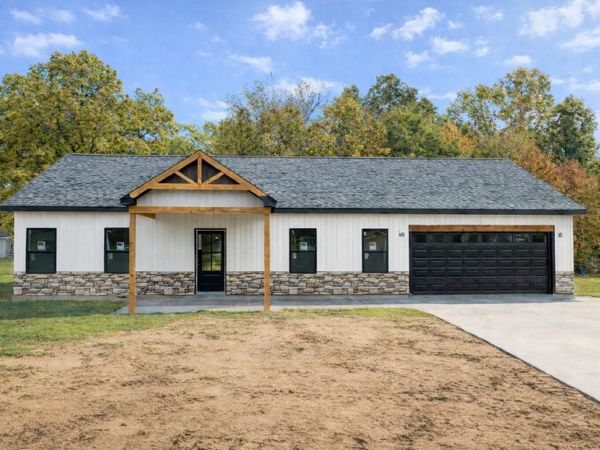354 Nicole Drive, Grand Rapids, MI 49534