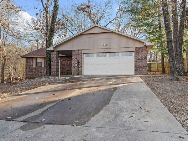 4 Osmington Lane, Bella Vista, AR 72714