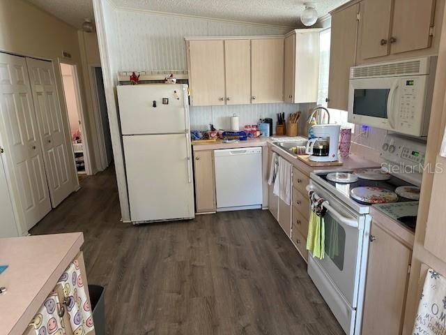 5601 Duncan Rd, Unit 31, Punta Gorda, FL 33982 Photo