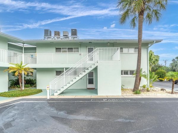 2566 GARY CIRCLE, Unit 6, DUNEDIN, FL 34698