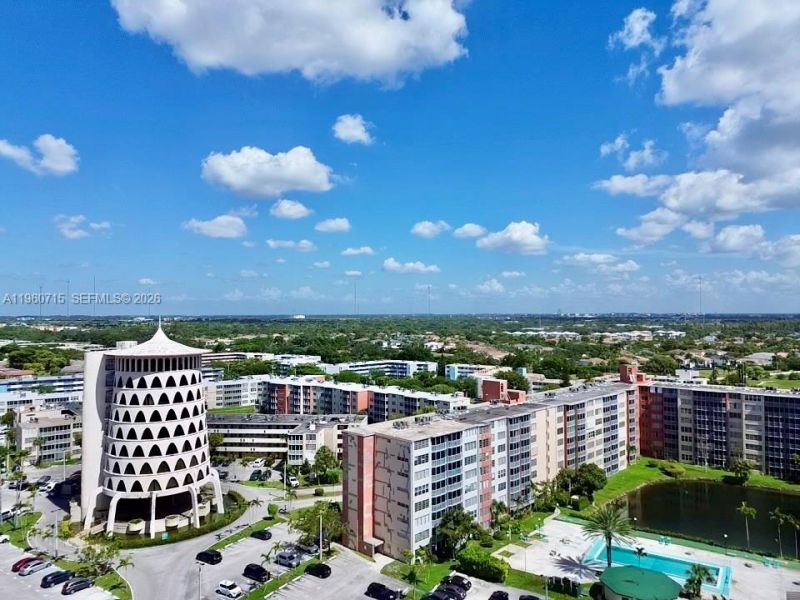 1770 NE 191st St, Unit 717-1, Miami, FL 33179 Photo