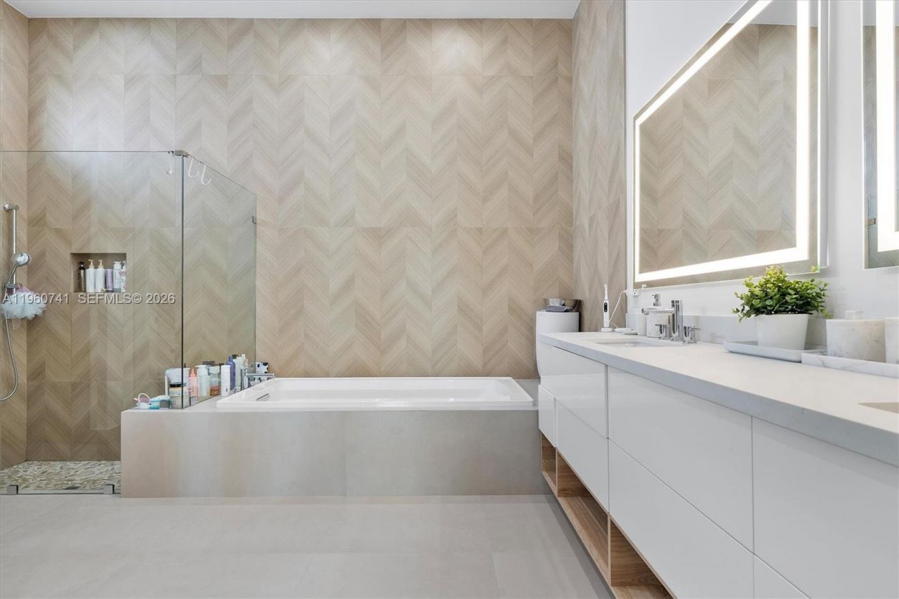 3502 Ashwood Cir N, Hollywood, FL 33312 Photo