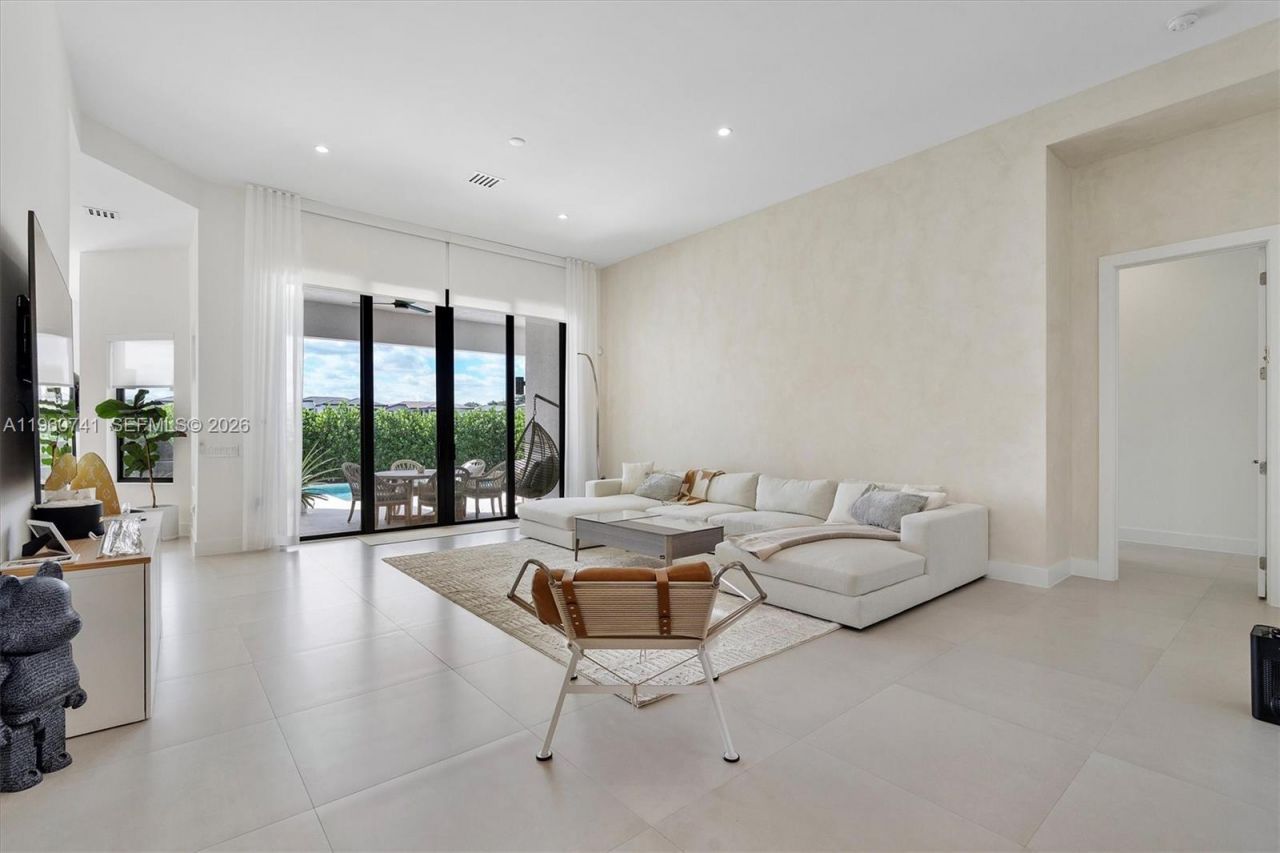 3502 Ashwood Cir N, Hollywood, FL 33312 Photo