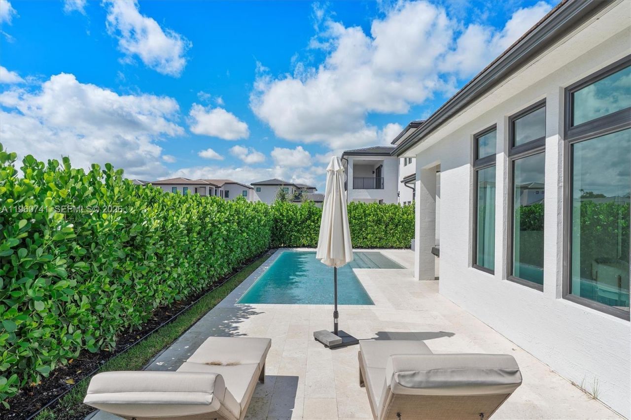 3502 Ashwood Cir N, Hollywood, FL 33312 Photo