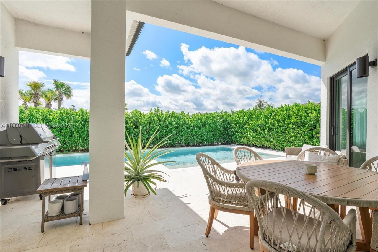 3502 Ashwood Cir N, Hollywood, FL 33312 Photo